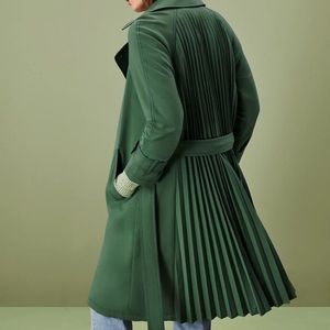 Elegant Green Pleated Women's Coat